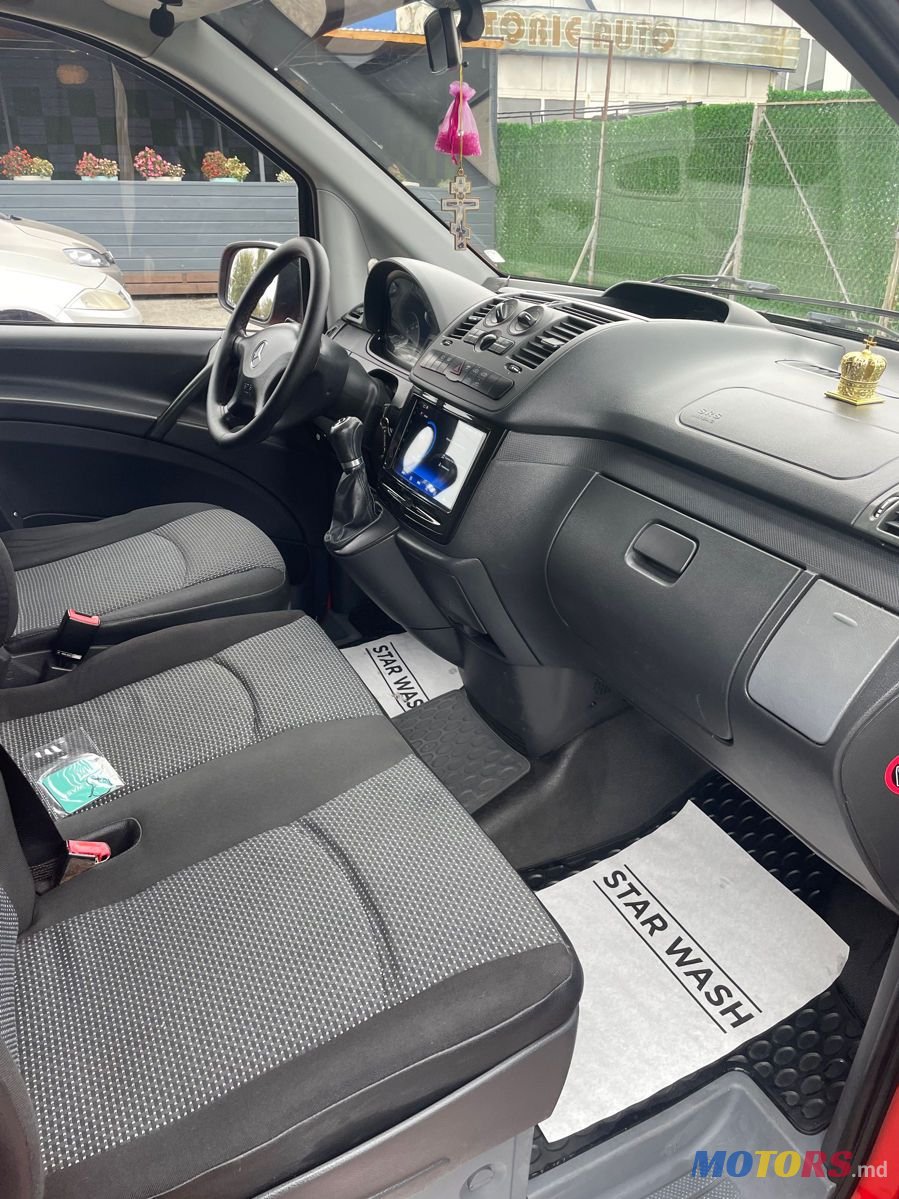 2011' Mercedes-Benz Vito photo #4