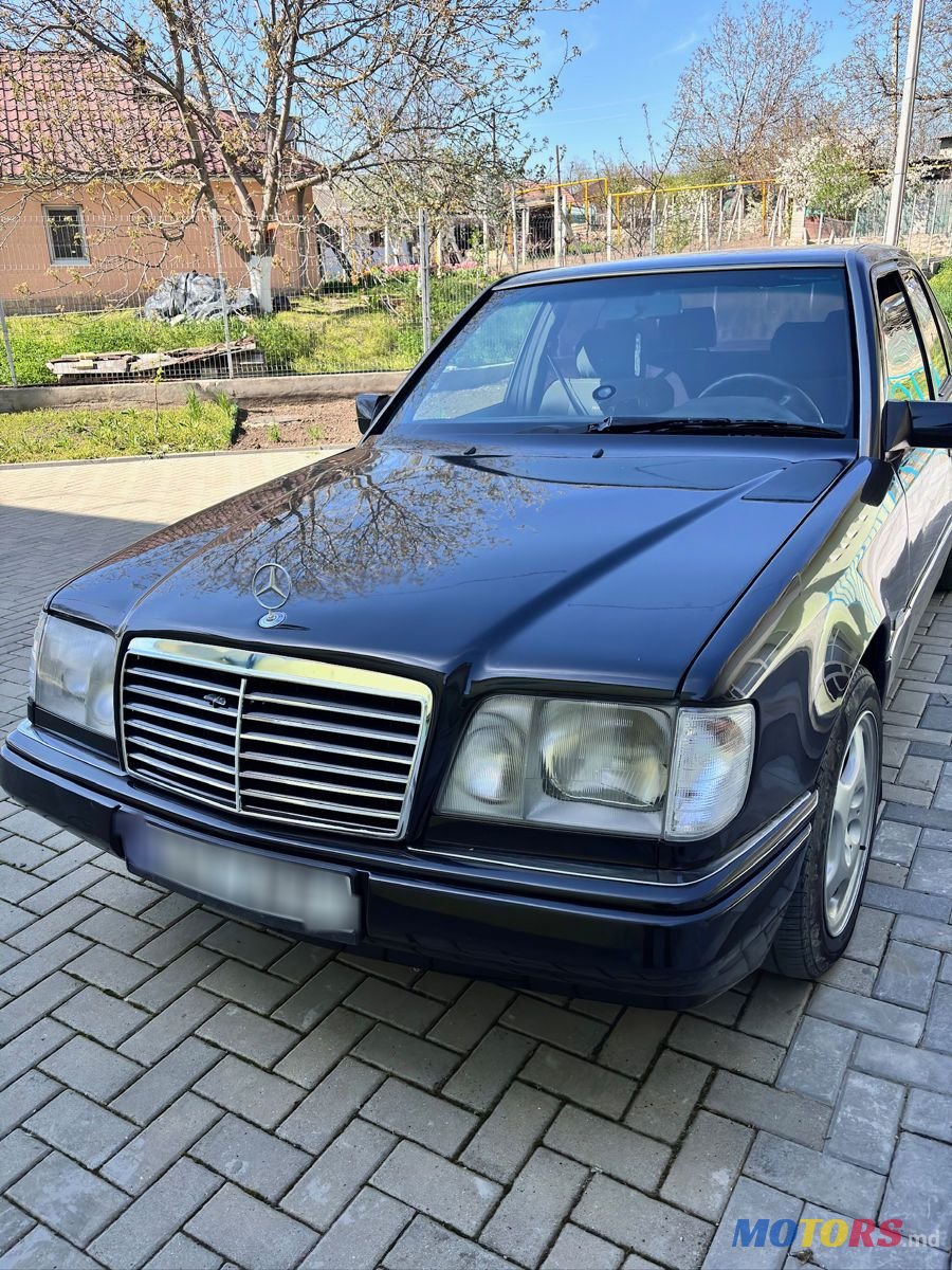 1990' Mercedes-Benz E-Class photo #1