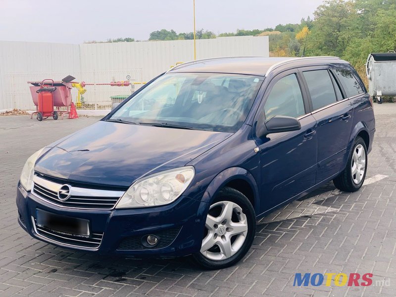 2008' Opel Astra photo #2