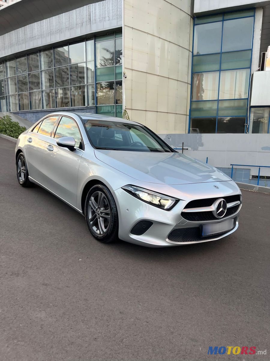 2019' Mercedes-Benz A-Class photo #2
