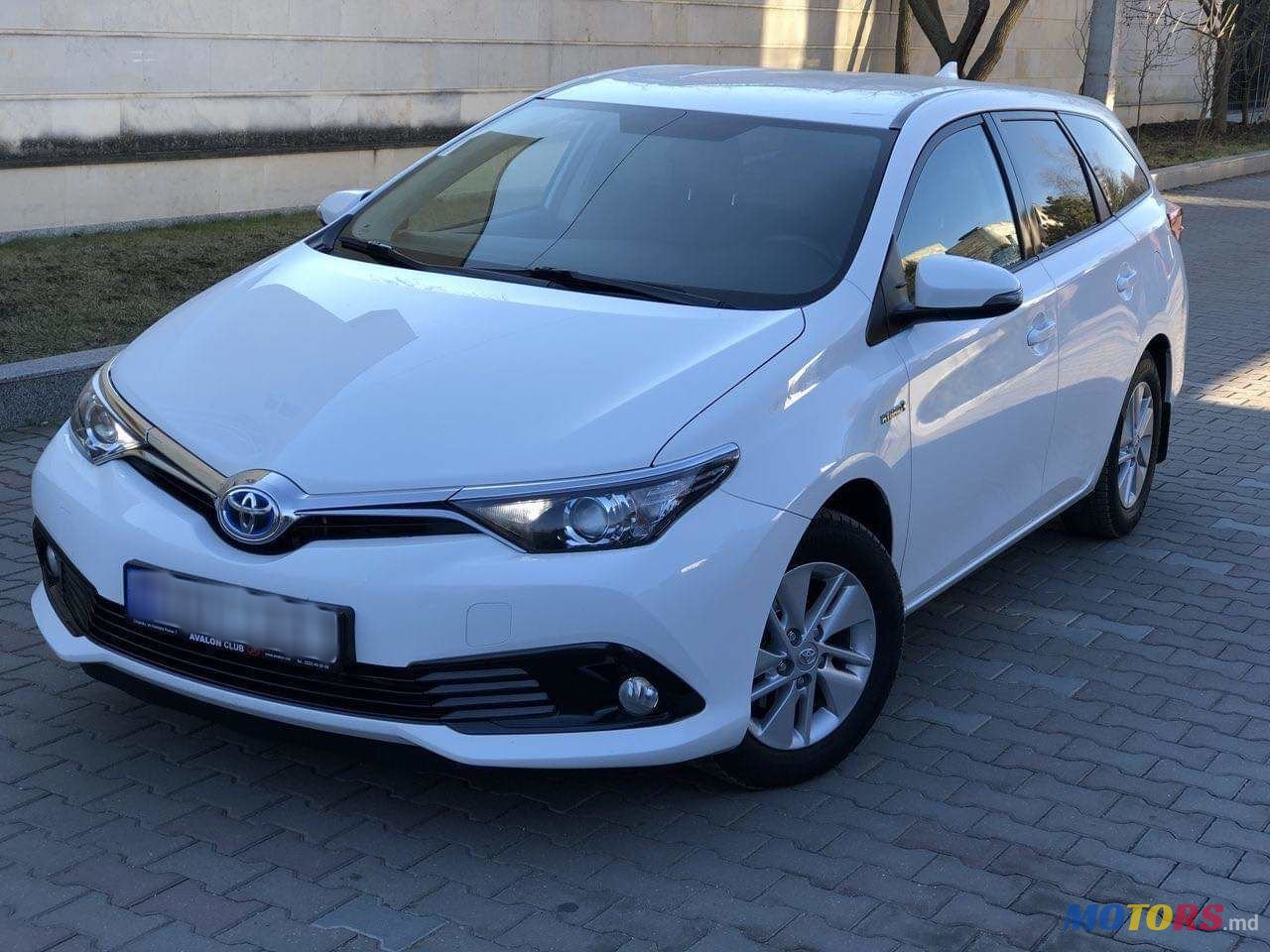 2016' Toyota Auris photo #1