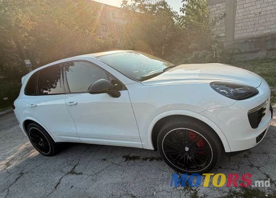 2015' Porsche Cayenne photo #5