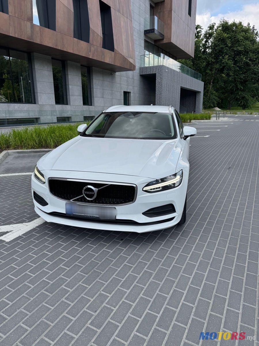 2017' Volvo V90 photo #1
