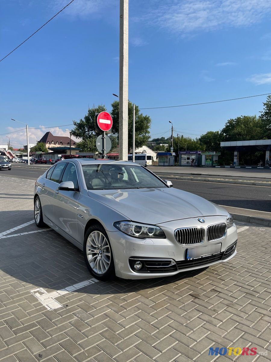 2014' BMW 5 Series photo #6