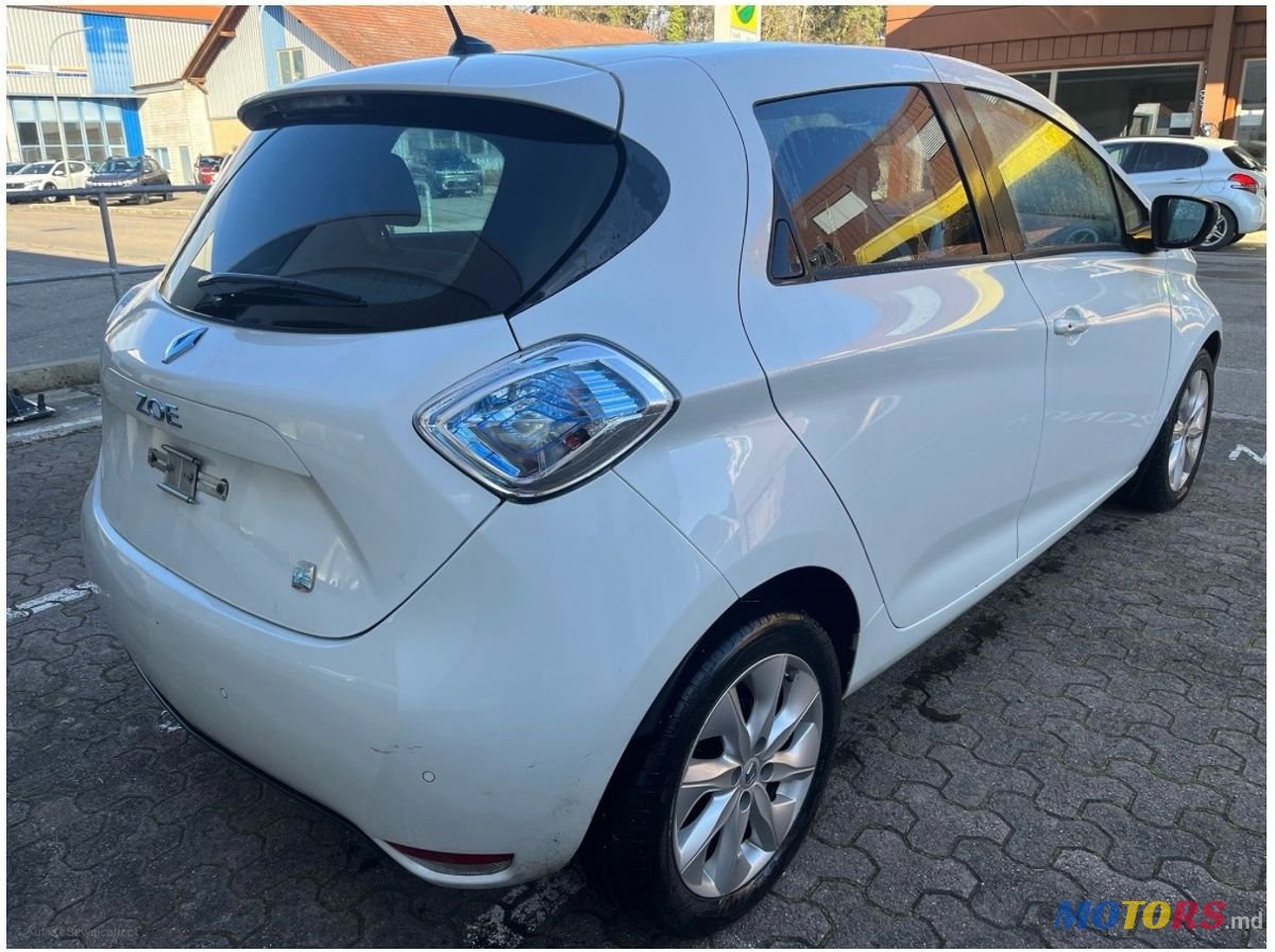 2015' Renault Zoe photo #2