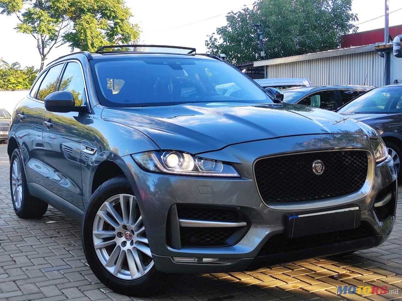 2016' Jaguar F-Pace photo #1