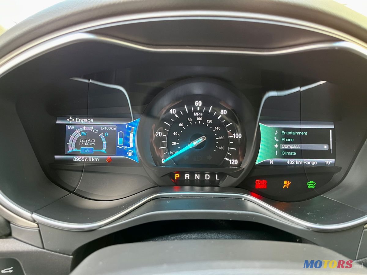 2016' Ford Fusion photo #5