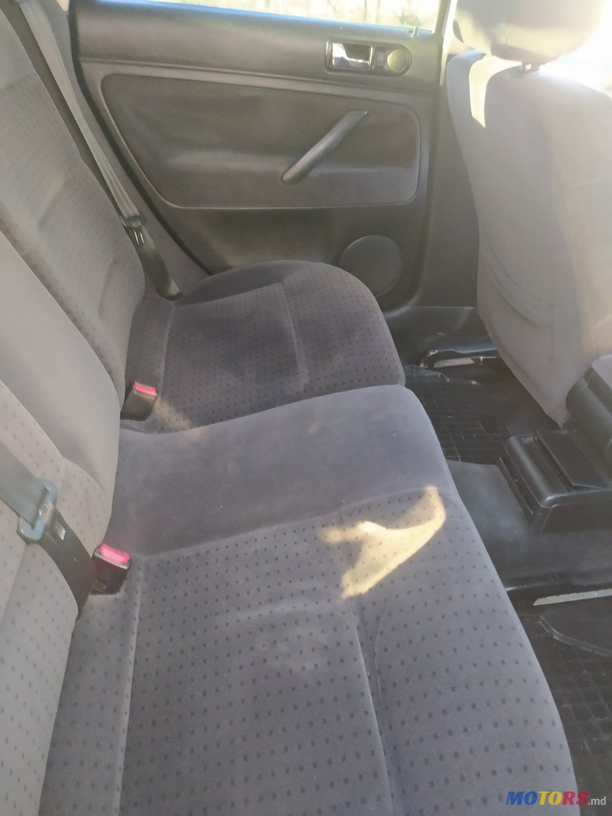 1998' Volkswagen Passat photo #1