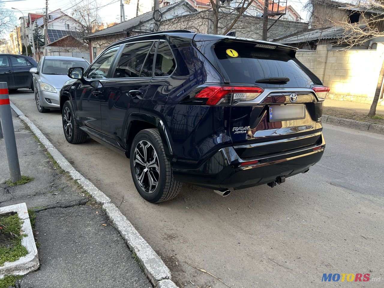 2020' Toyota RAV4 photo #2