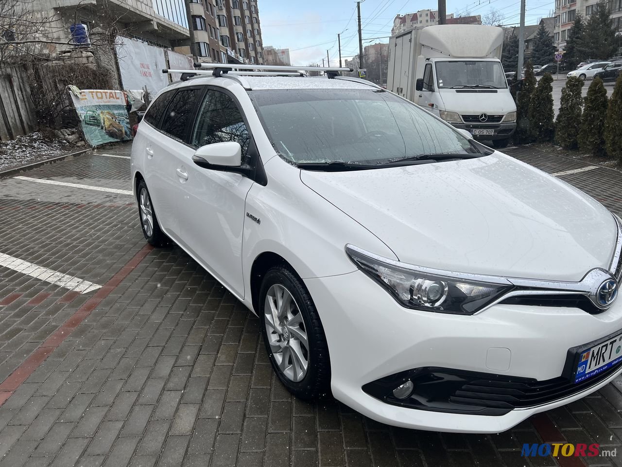 2016' Toyota Auris photo #3