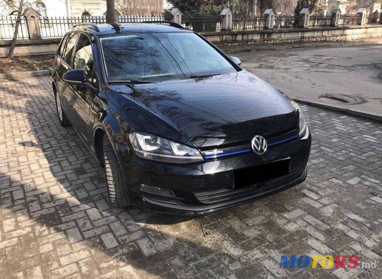 2014' Volkswagen Golf photo #2