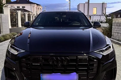 2019' Audi Q8