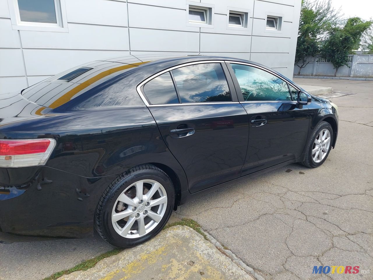 2012' Toyota Avensis photo #4