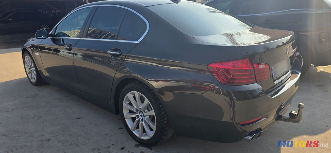 2016' BMW 5 Series photo #3