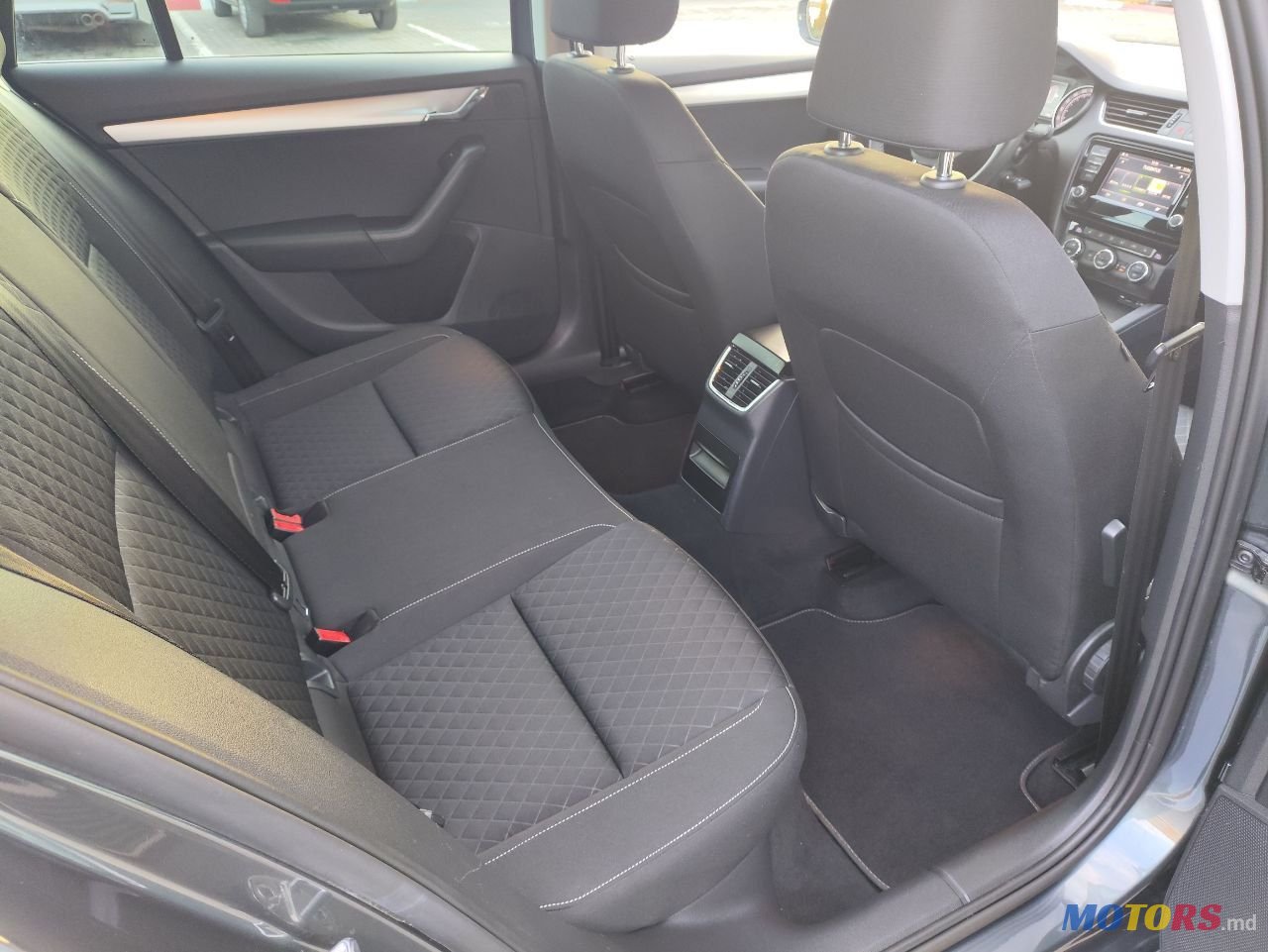 2015' Skoda Octavia photo #4