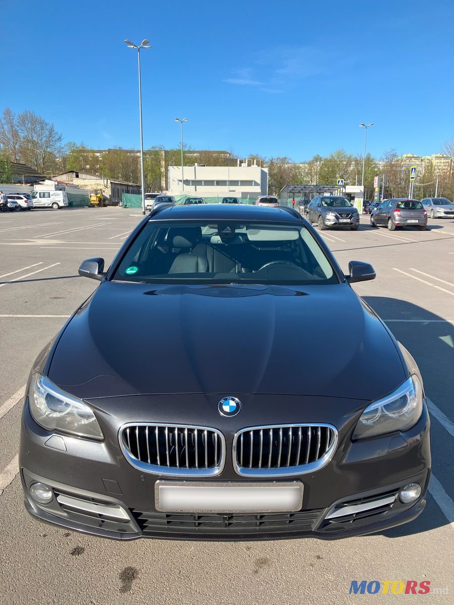 2017' BMW 5 Series photo #1