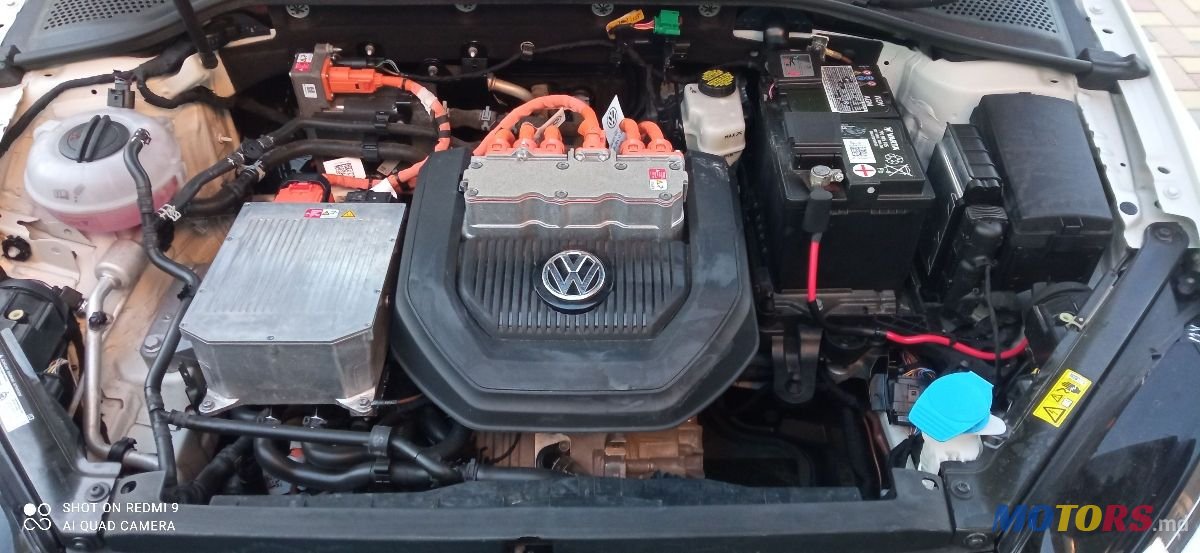 2016' Volkswagen Golf photo #3