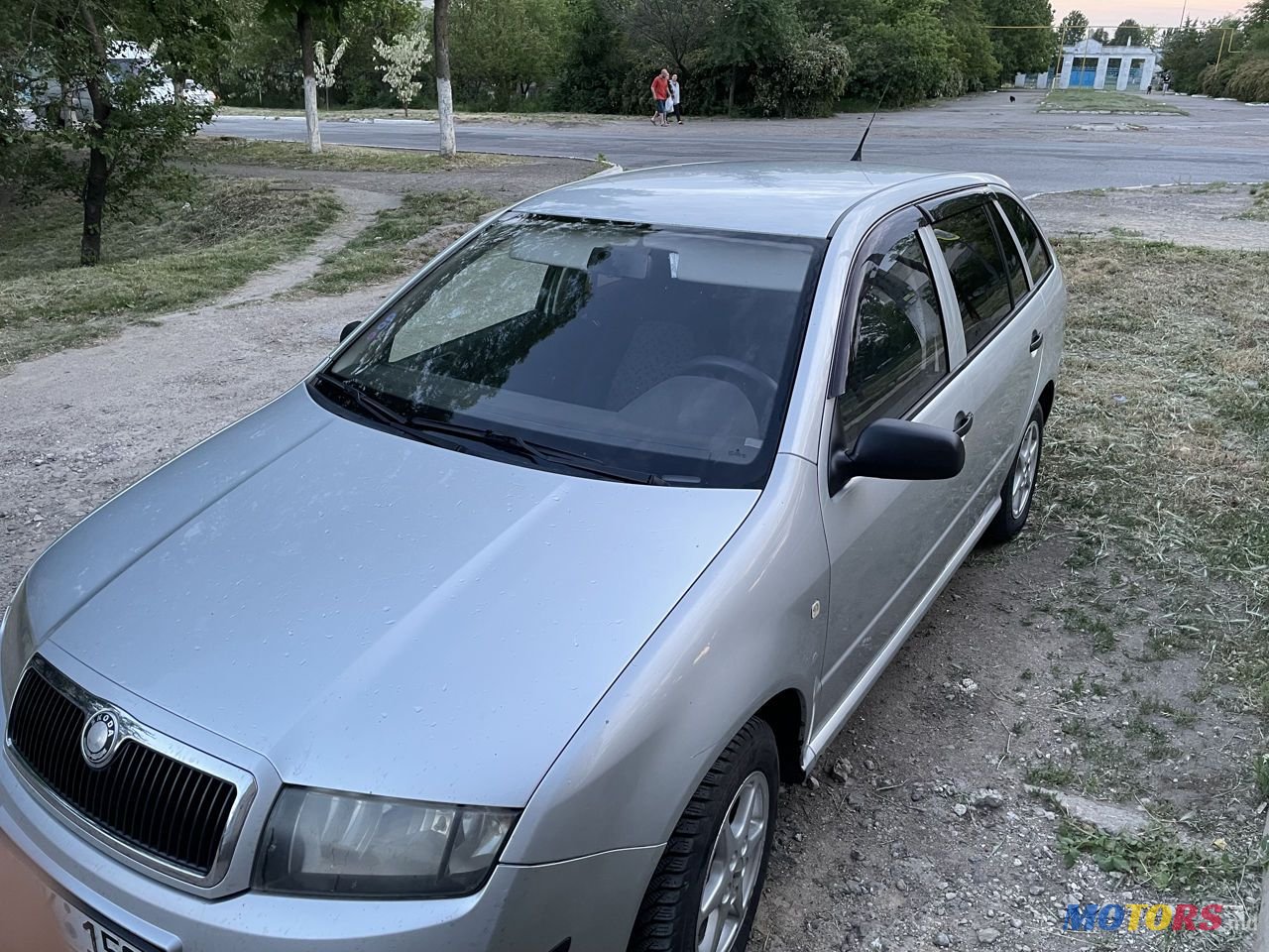 2005' Skoda Fabia photo #2