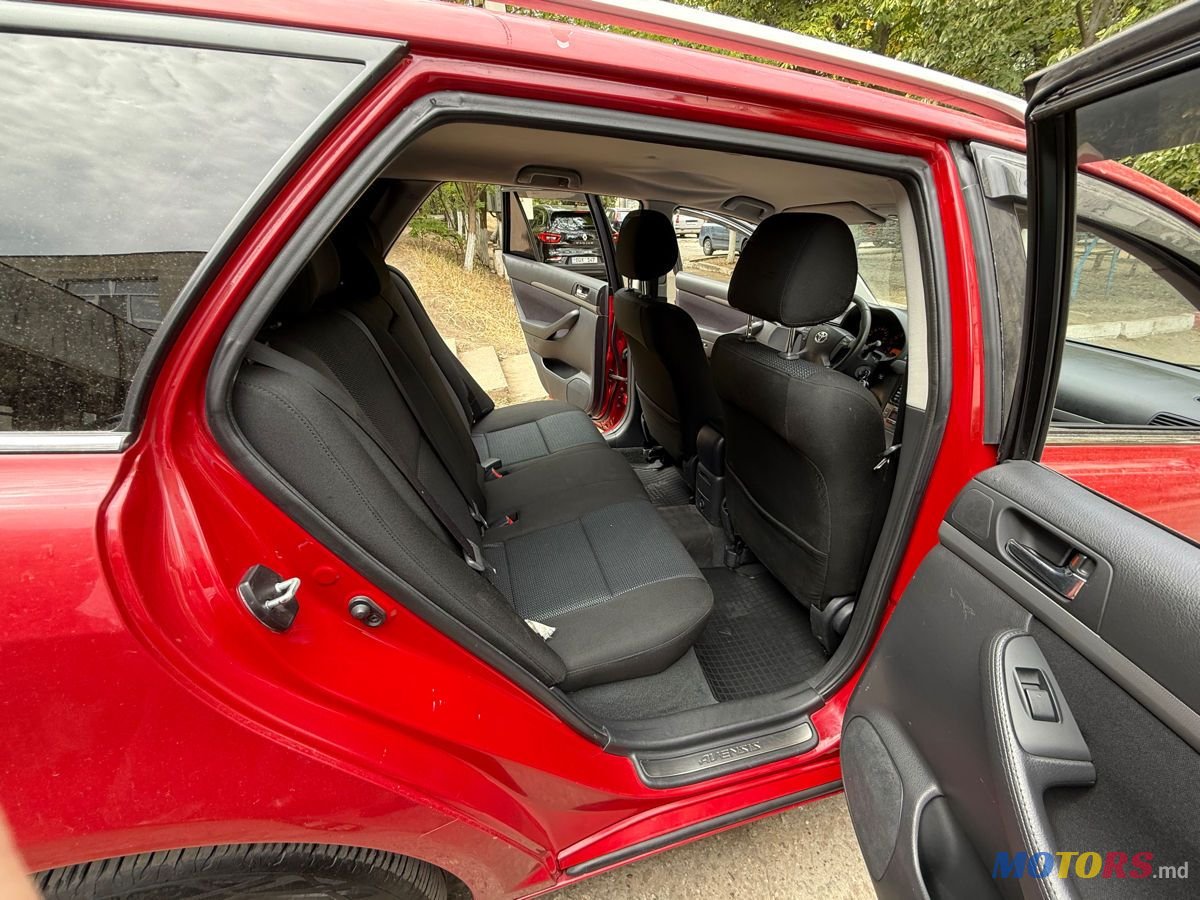 2008' Toyota Avensis photo #5