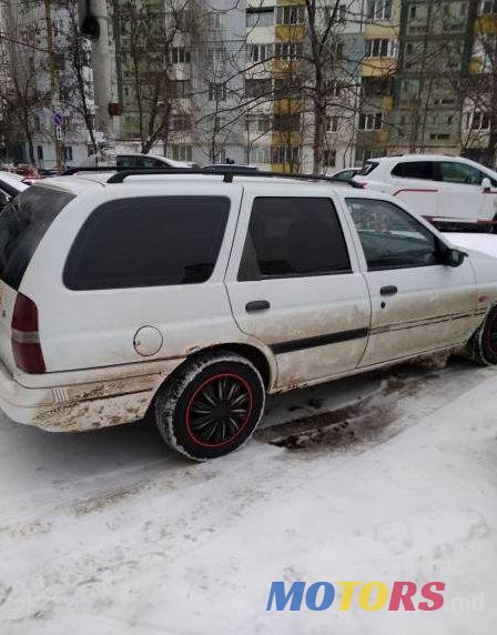 1998' Ford Escort photo #1
