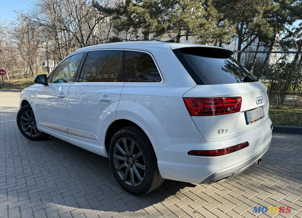 2018' Audi Q7 photo #4