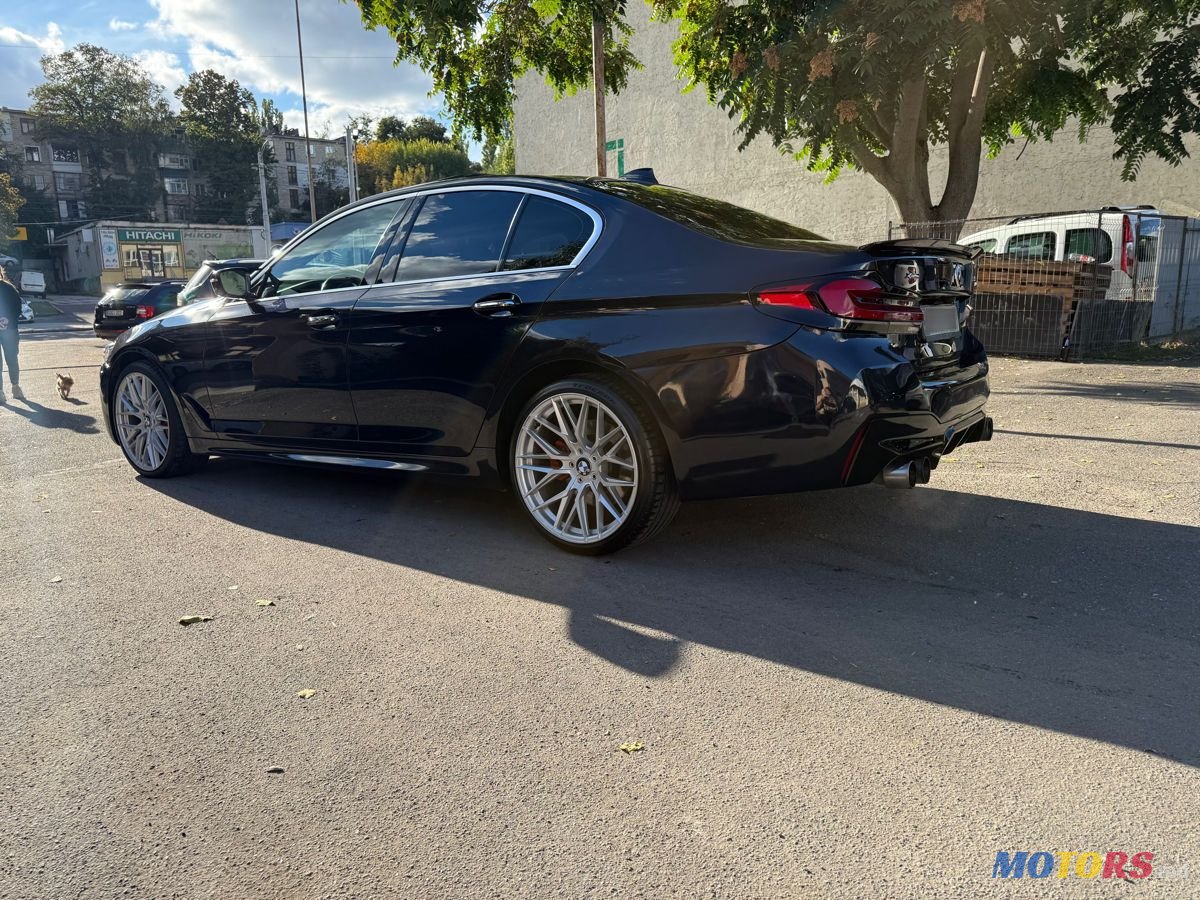 2017' BMW 5 Series photo #2