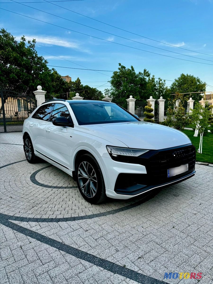 2019' Audi Q8 photo #4
