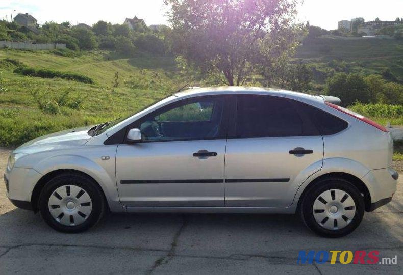 2007' Ford Focus photo #1