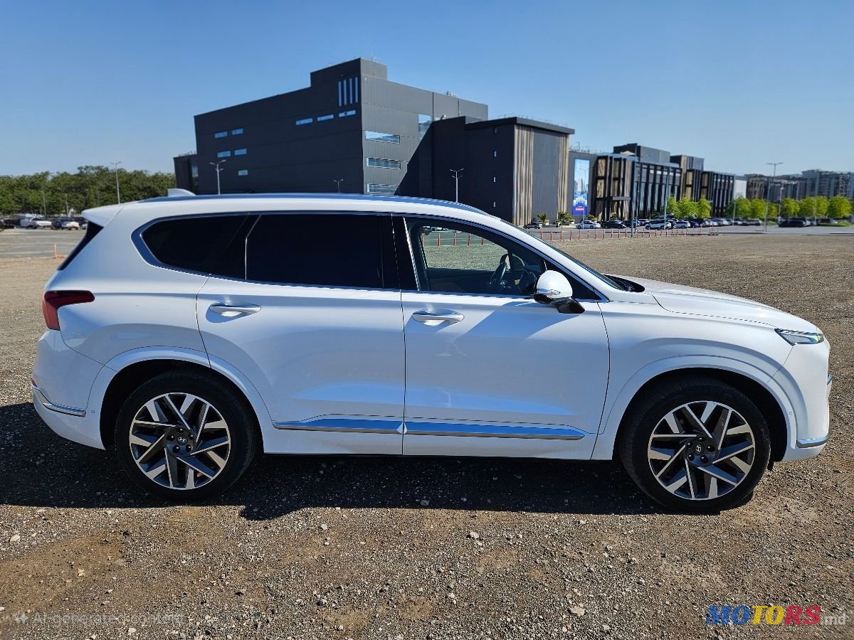 2020' Hyundai Santa Fe photo #4