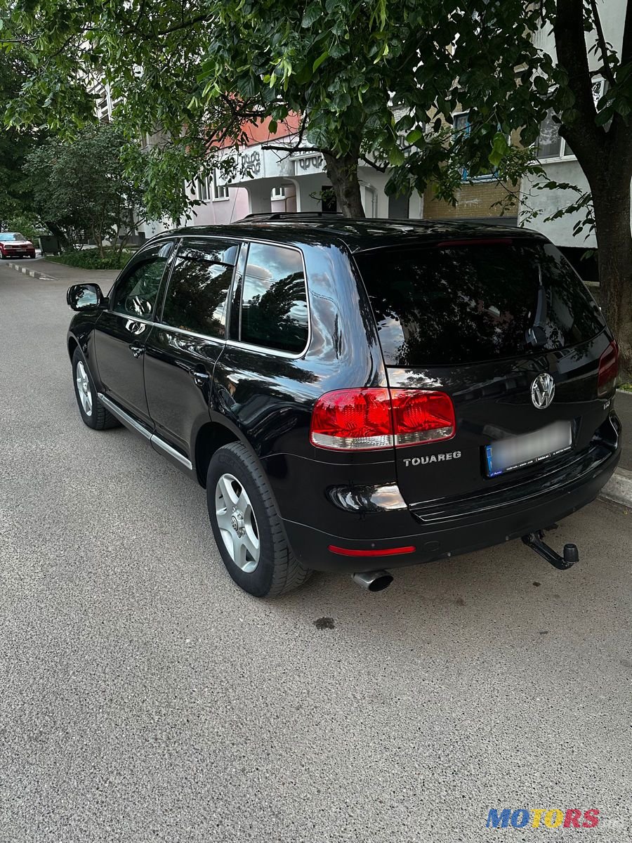 2007' Volkswagen Touareg photo #5