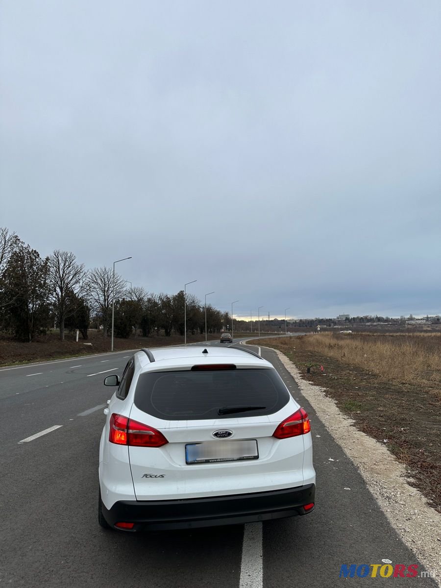 2015' Ford Focus photo #5