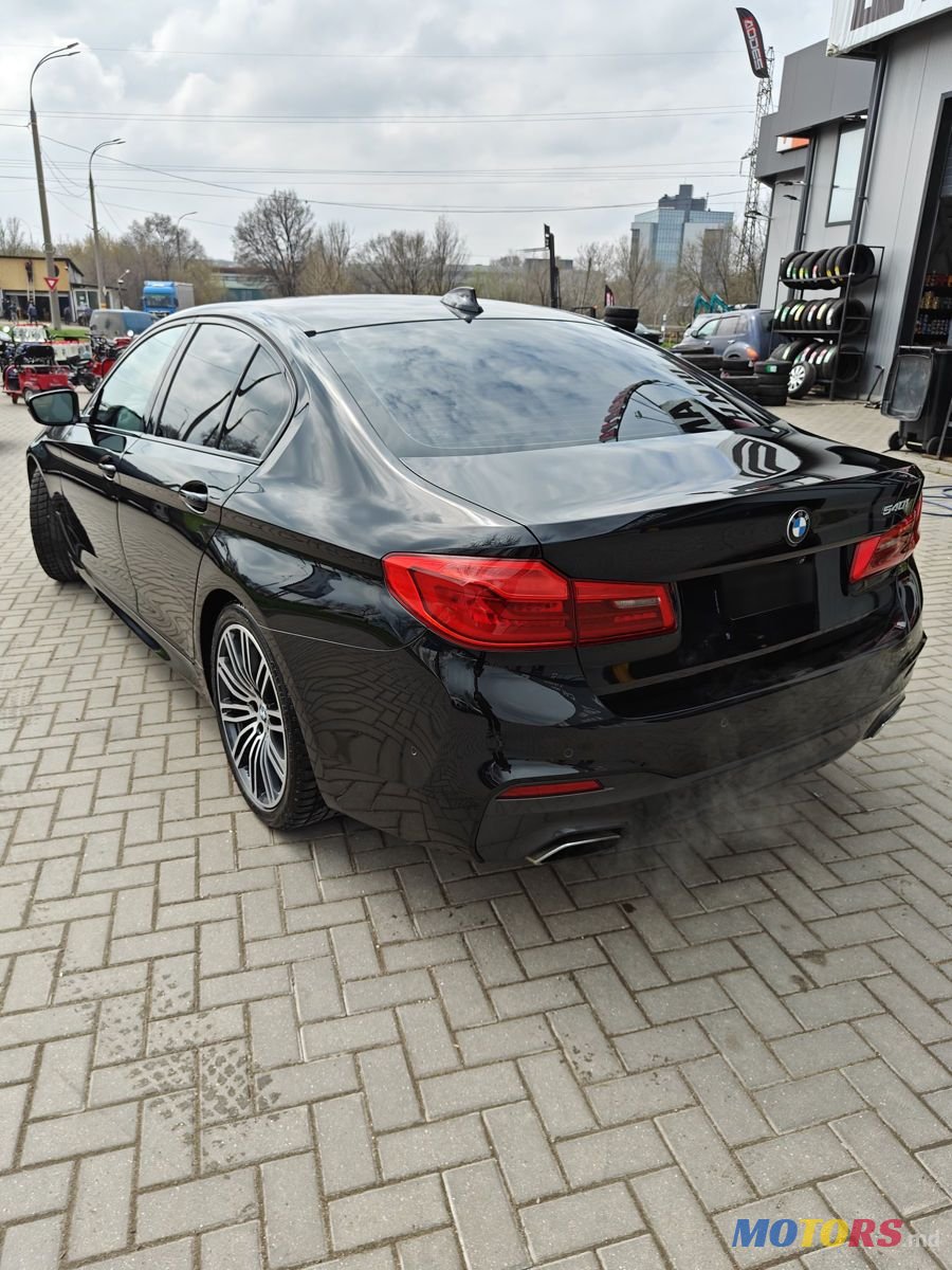 2017' BMW 5 Series photo #4