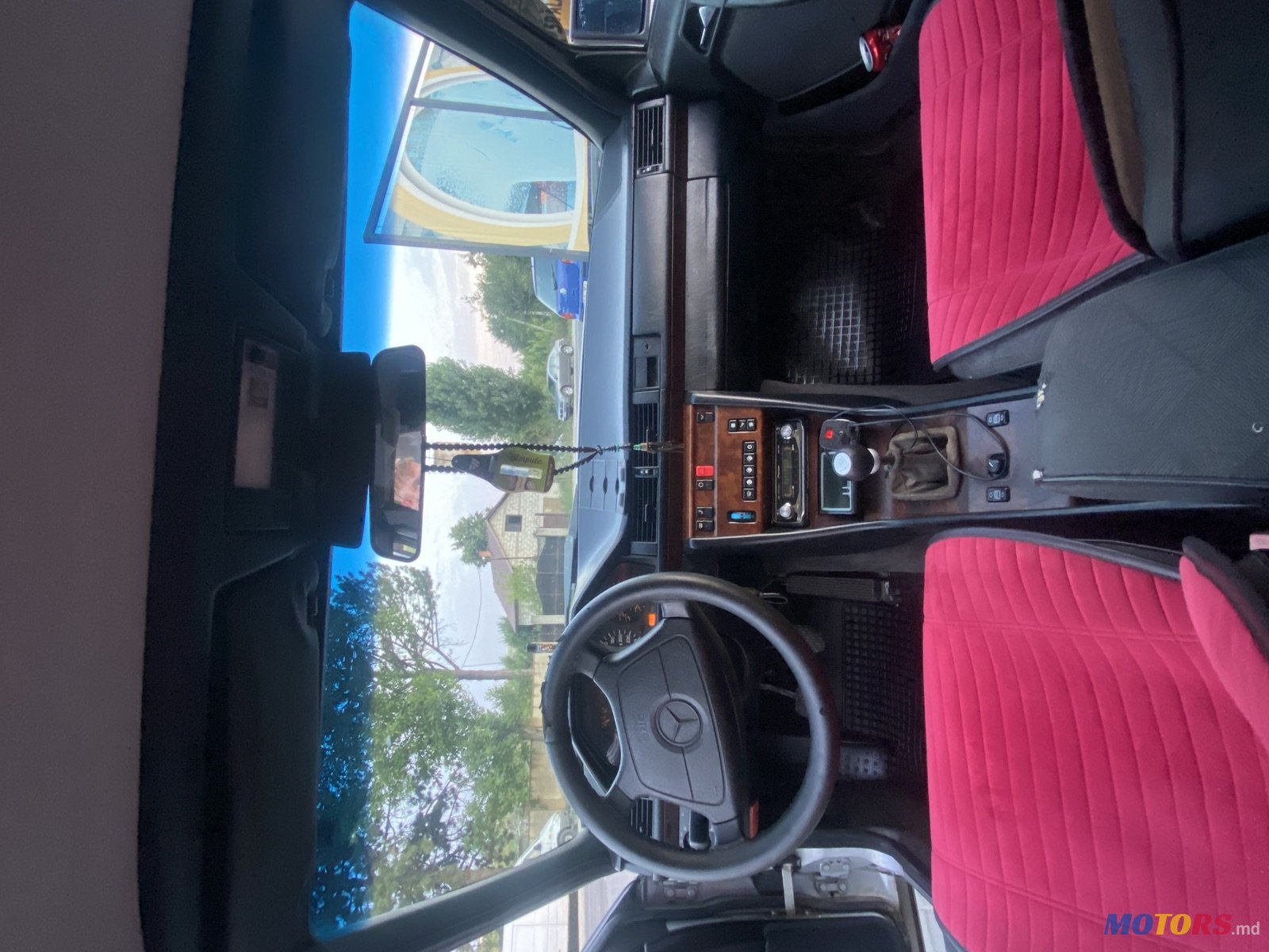 1995' Mercedes-Benz 200E photo #5