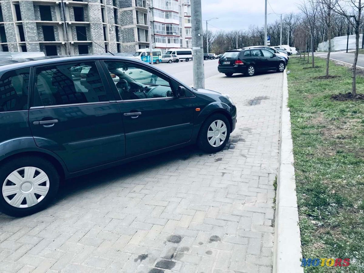 2006' Ford Fiesta photo #3