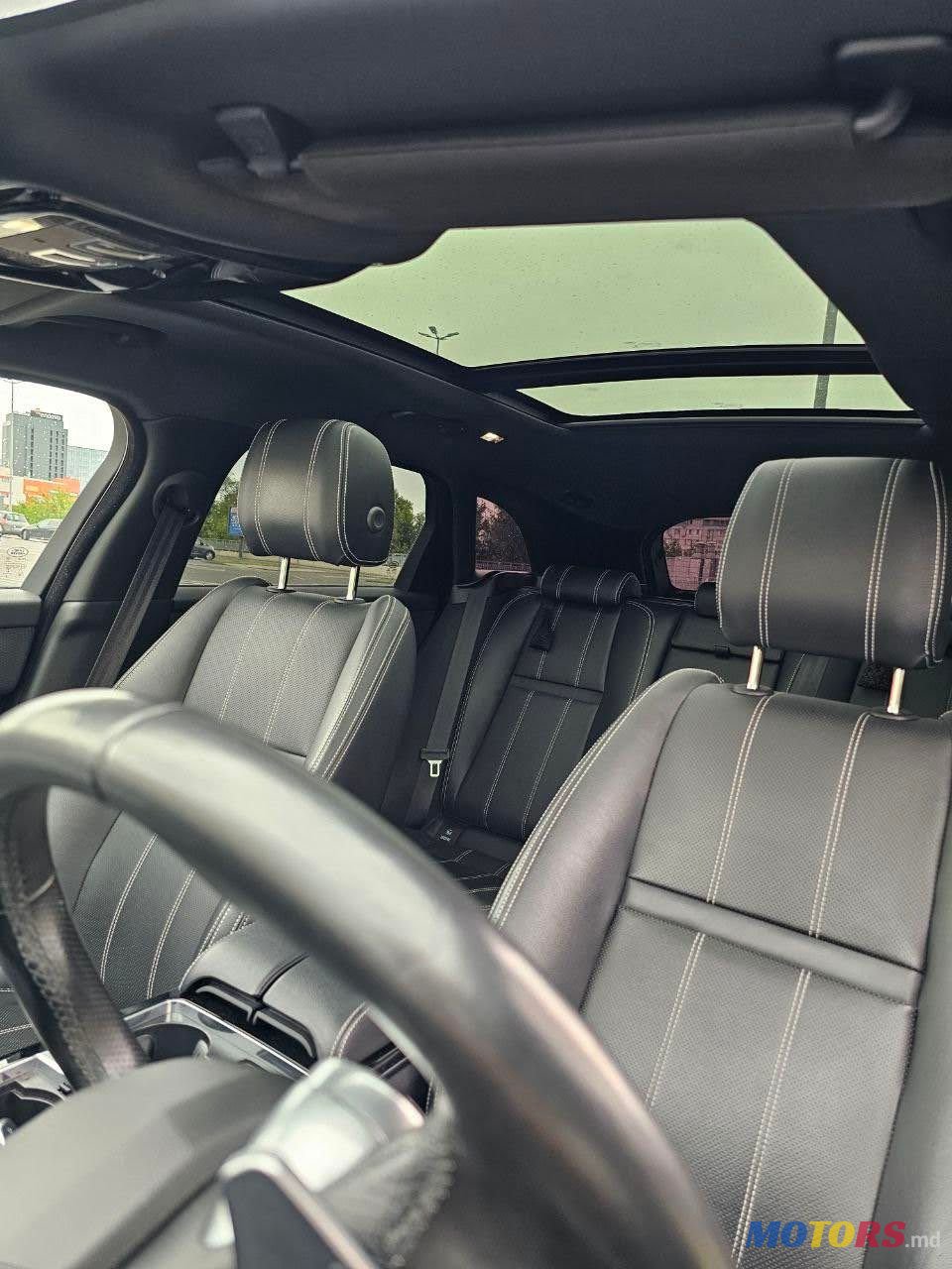 2020' Land Rover Range Rover Velar photo #5