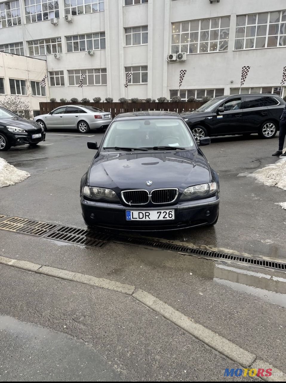 2004' BMW 3 Series photo #1