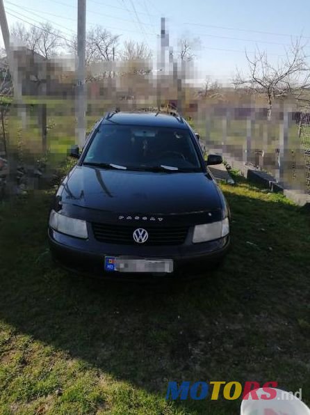 2000' Volkswagen Passat photo #4