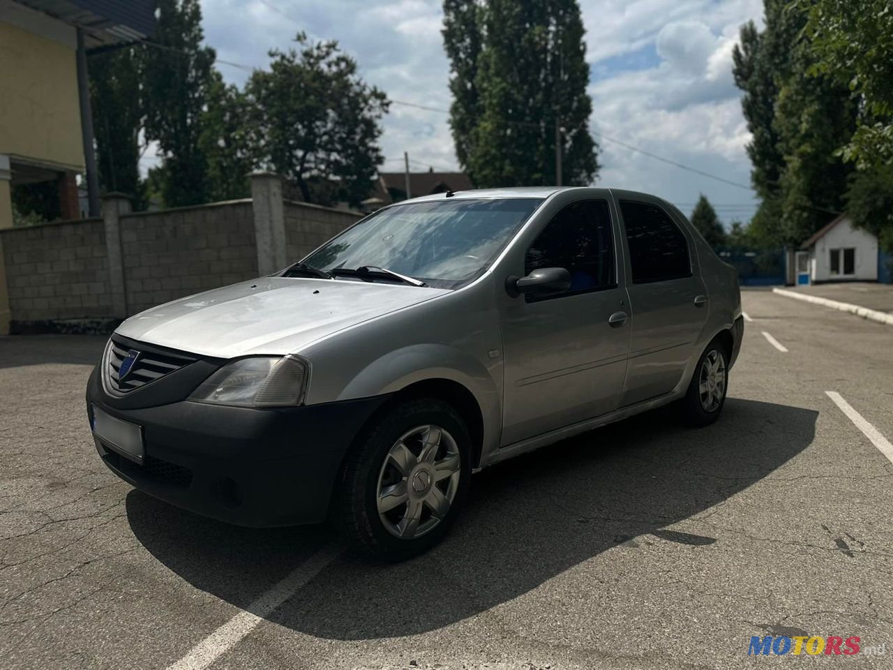 2007' Dacia Logan photo #5