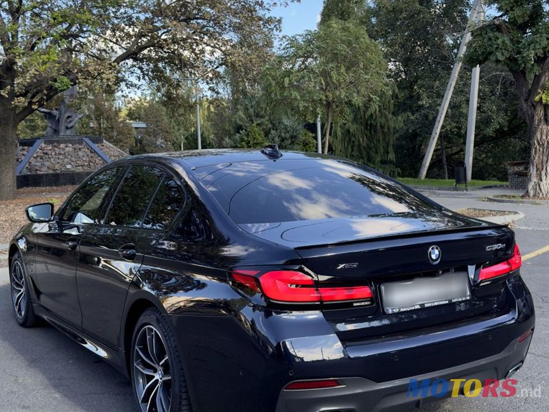 2020' BMW 5 Series photo #4