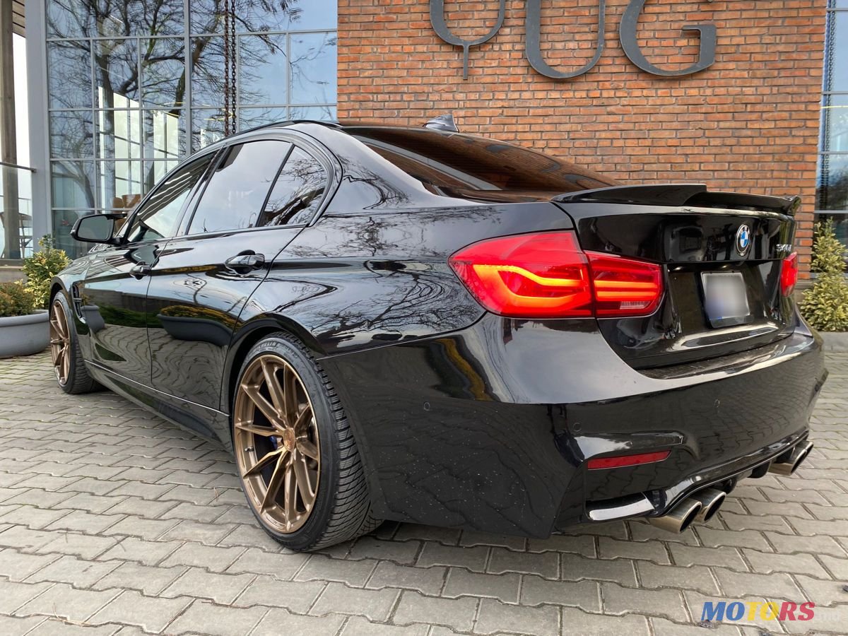 2016' BMW 3 Series photo #5