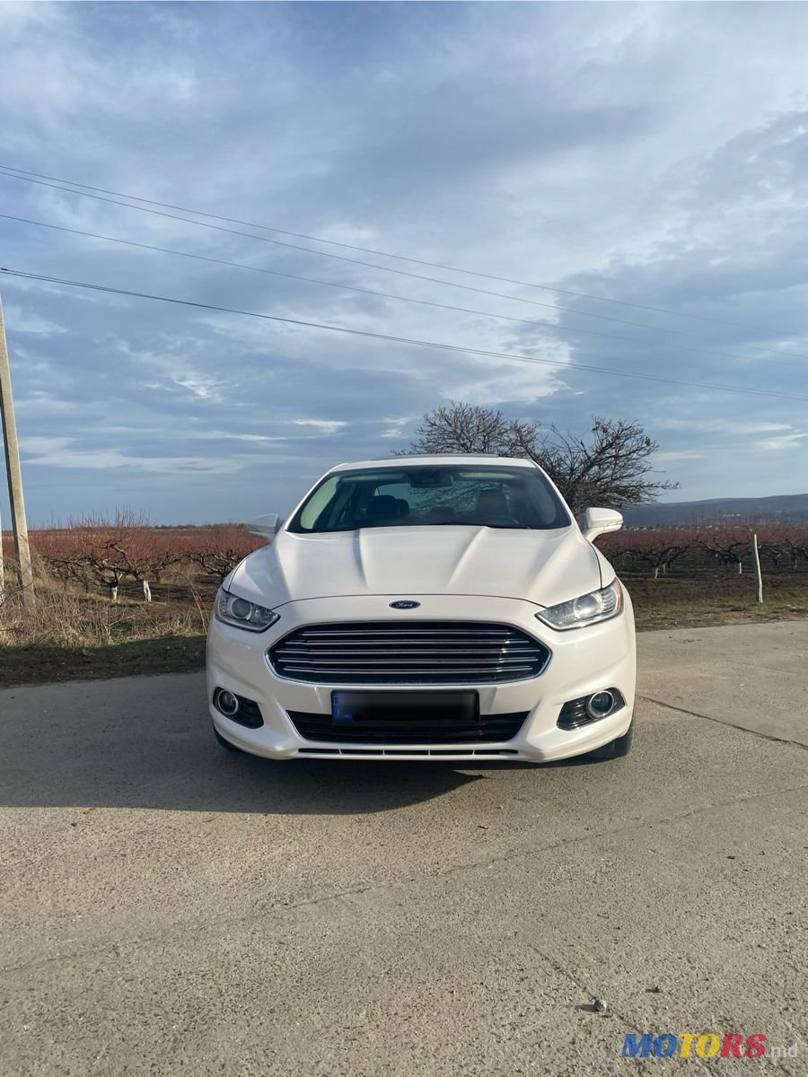 2013' Ford Fusion photo #3