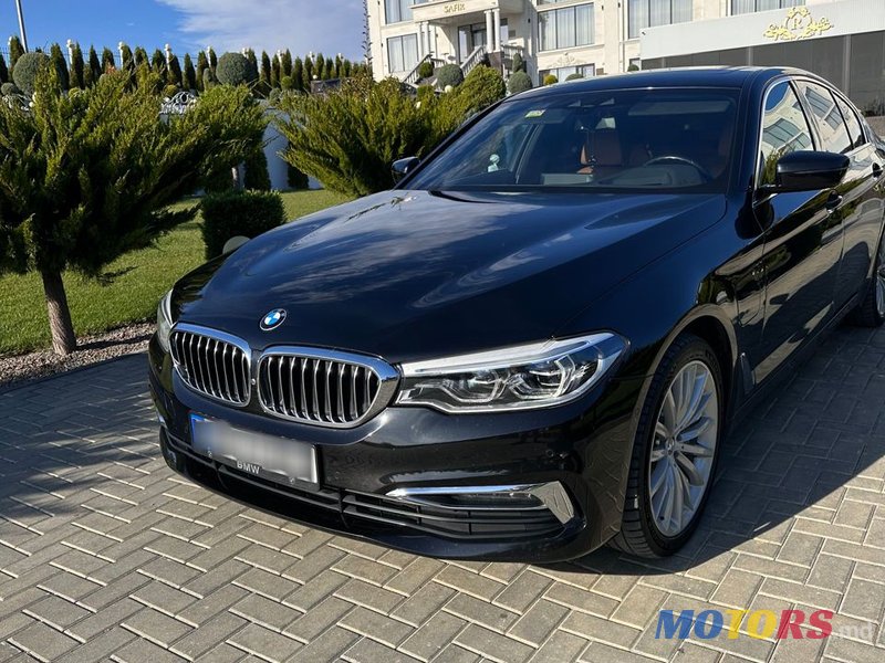 2020' BMW 5 Series photo #1