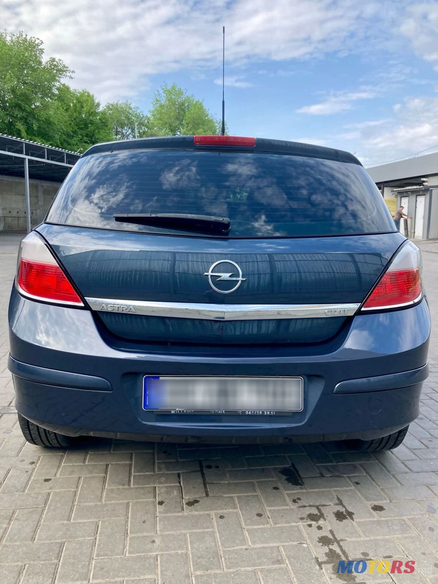 2006' Opel Astra photo #2