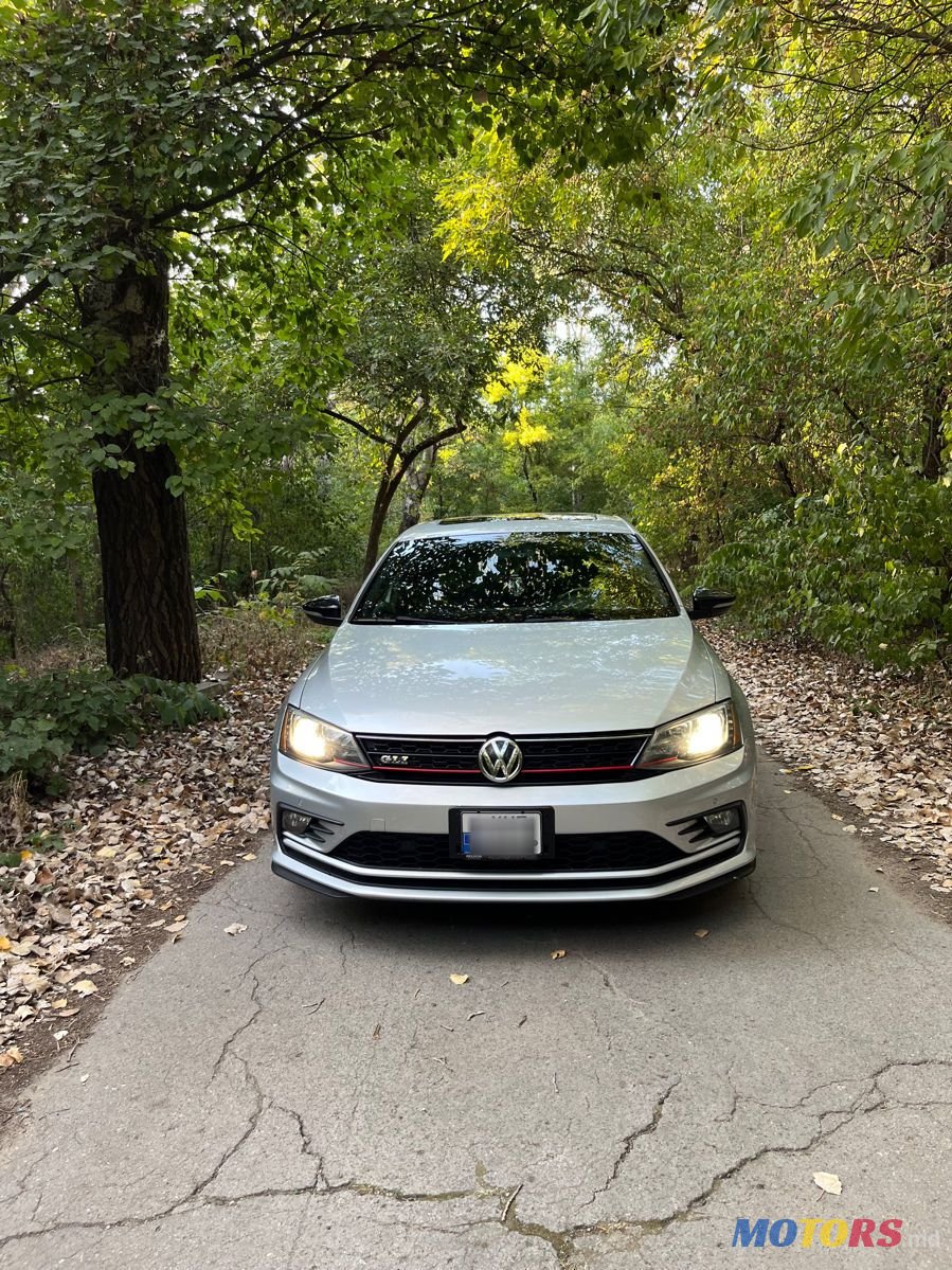 2016' Volkswagen Jetta photo #1