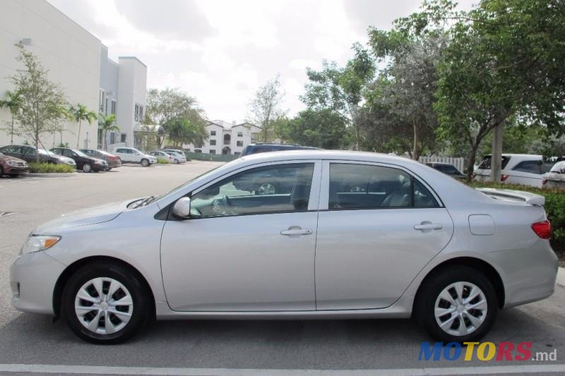 2010' Toyota Corolla photo #2