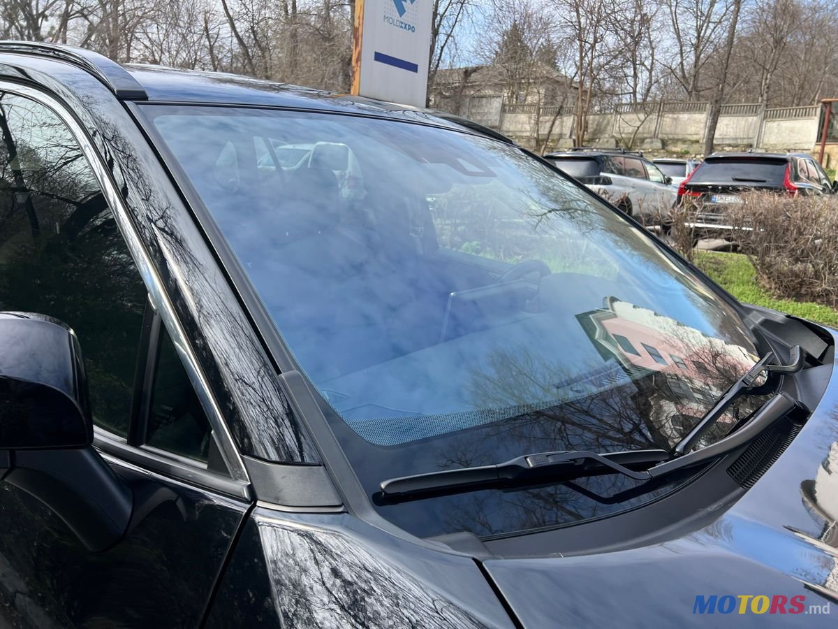 2020' Toyota RAV4 photo #5