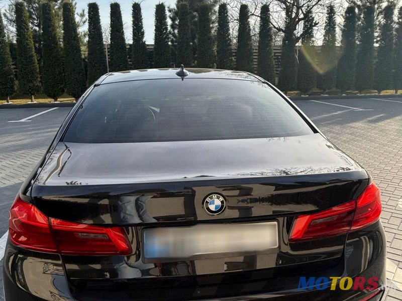 2018' BMW 5 Series photo #3