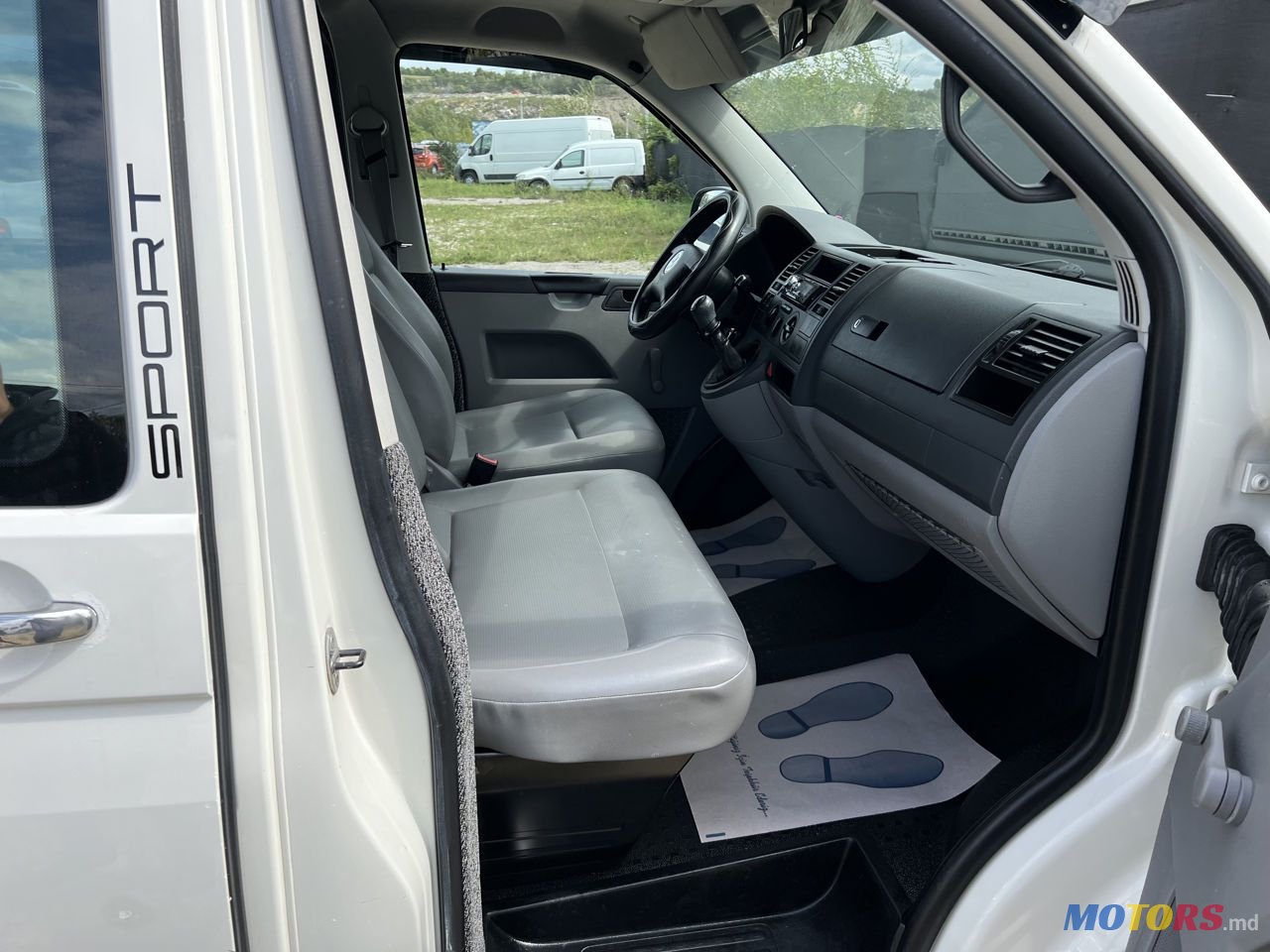 2003' Volkswagen Transporter photo #6