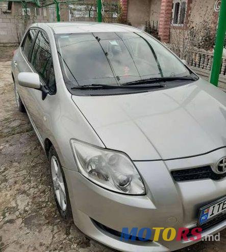 2008' Toyota Auris photo #2