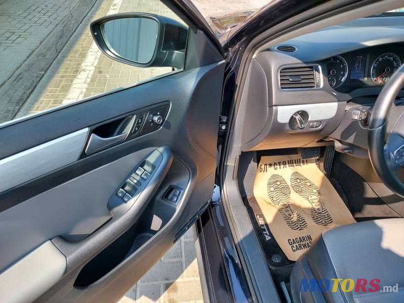 2013' Volkswagen Jetta photo #6